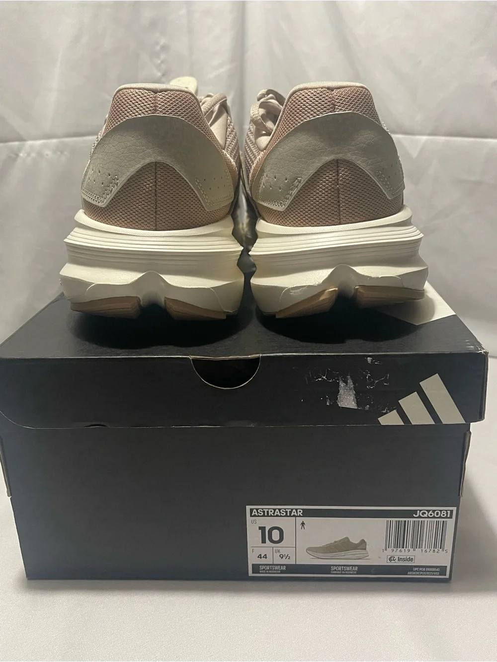 Adidas Astrastar Running Shoes Men's Size 10 Beige Tan JQ6081 New In Box NIB